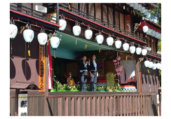 八女福島の燈籠人形舞台で服部福岡県知事と簑原市長のあいさつ