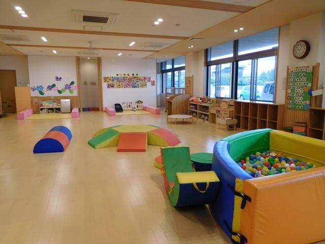みらい広場室内