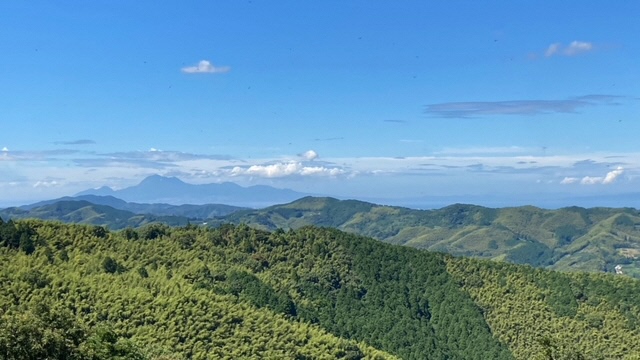 飛形山頂からみえる普賢岳