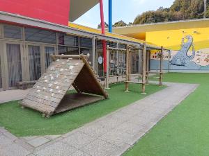 ふるさとわらべ館無料遊具の画像です。