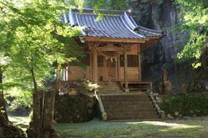 (写真)八女津媛神社