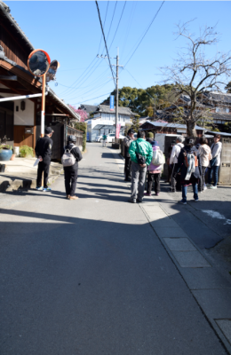 古代官道を通って