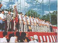 (写真)西短優勝