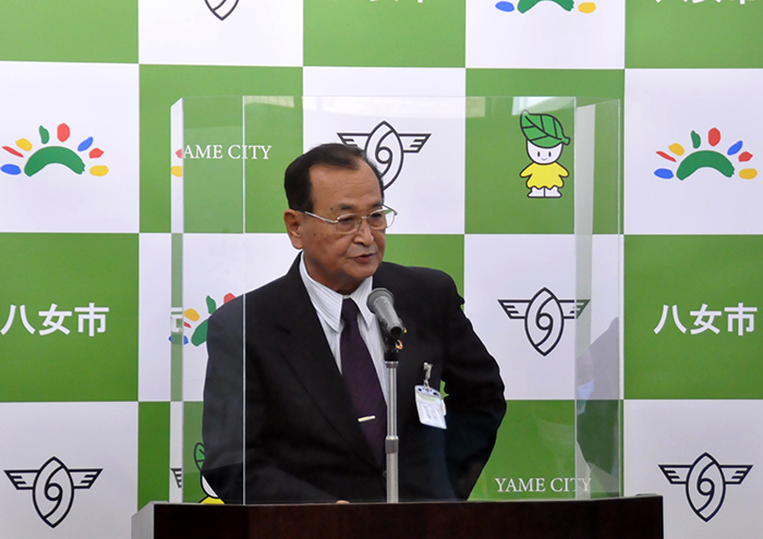 4月定例記者会見の様子