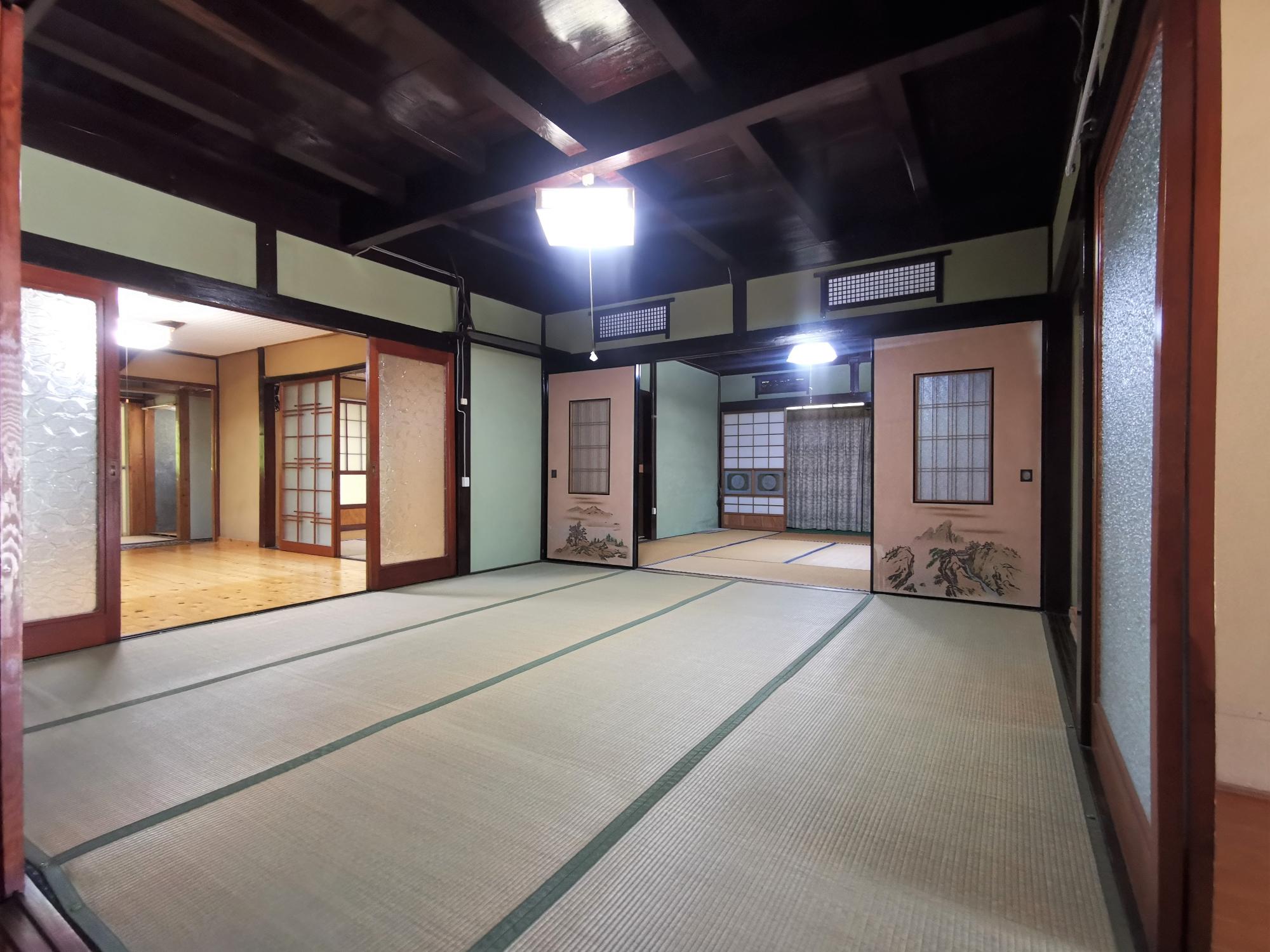 和室8帖続き間(南側)