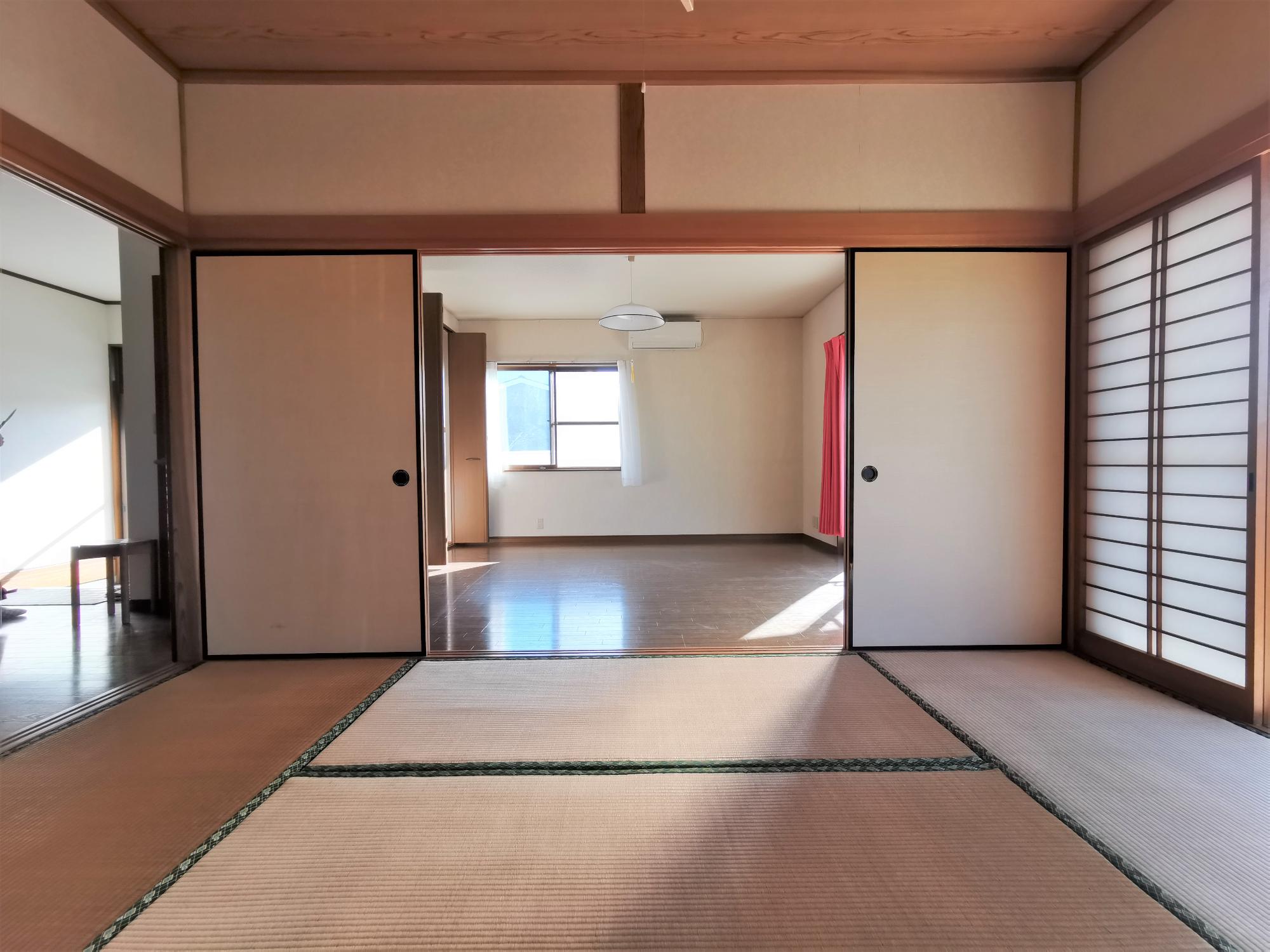 和室から洋室