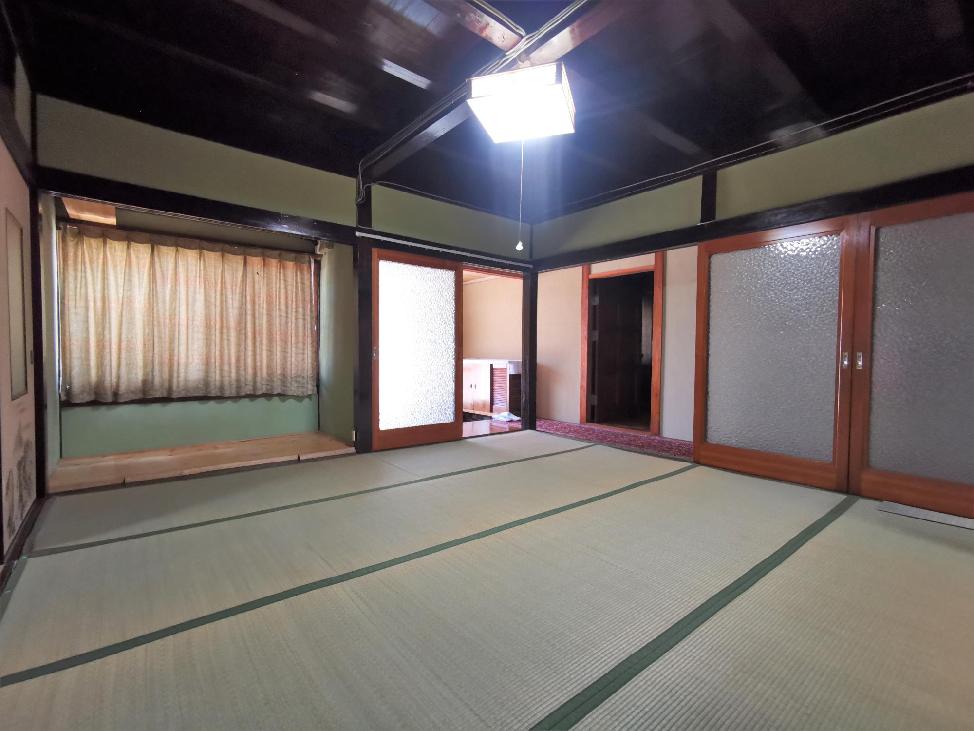 和室8帖続き間(南側)