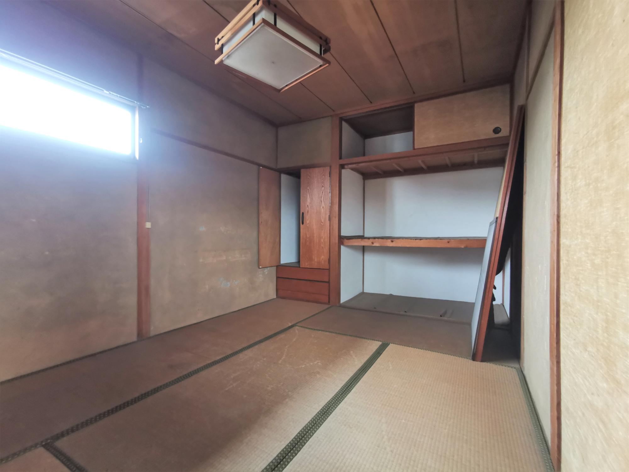 2階和室6帖(東側)