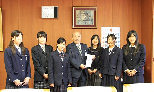 （写真）八女ブラスステーション実行委員会様から災害支援寄附金をいただきました