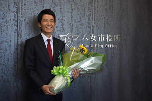 簑原悠太朗 八女市長