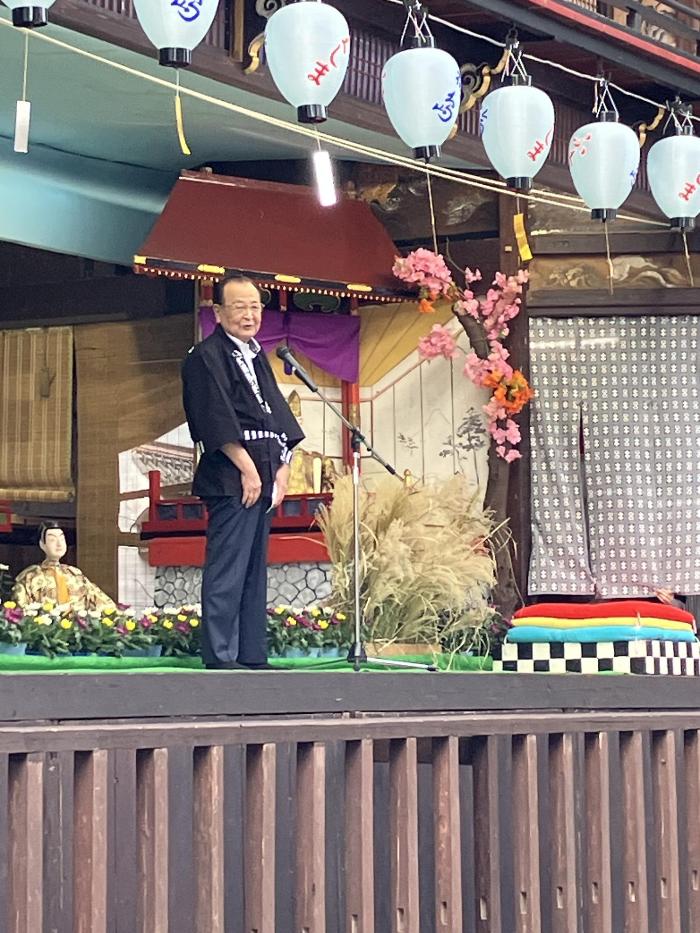 八女福島の燈籠人形舞台での市長あいさつ