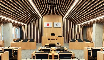 議場内の議長席を映した写真