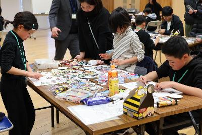 八女市こども未来デザインワークショップの様子