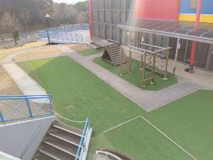 ふるさとわらべ館乗り物遊具ひろばの画像です。