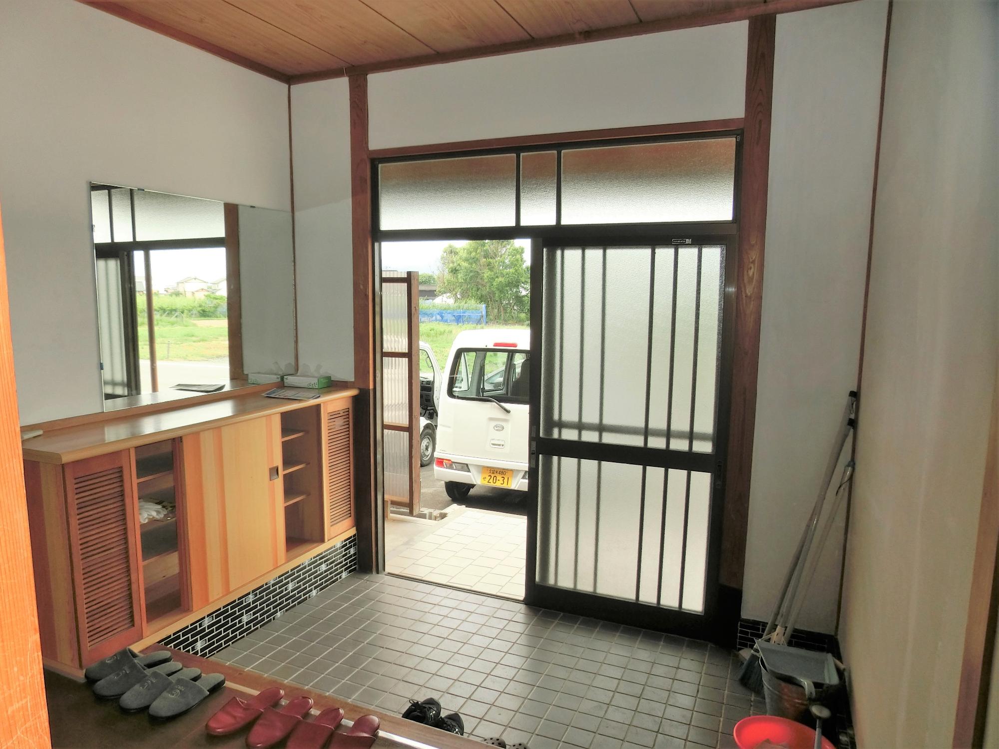 玄関