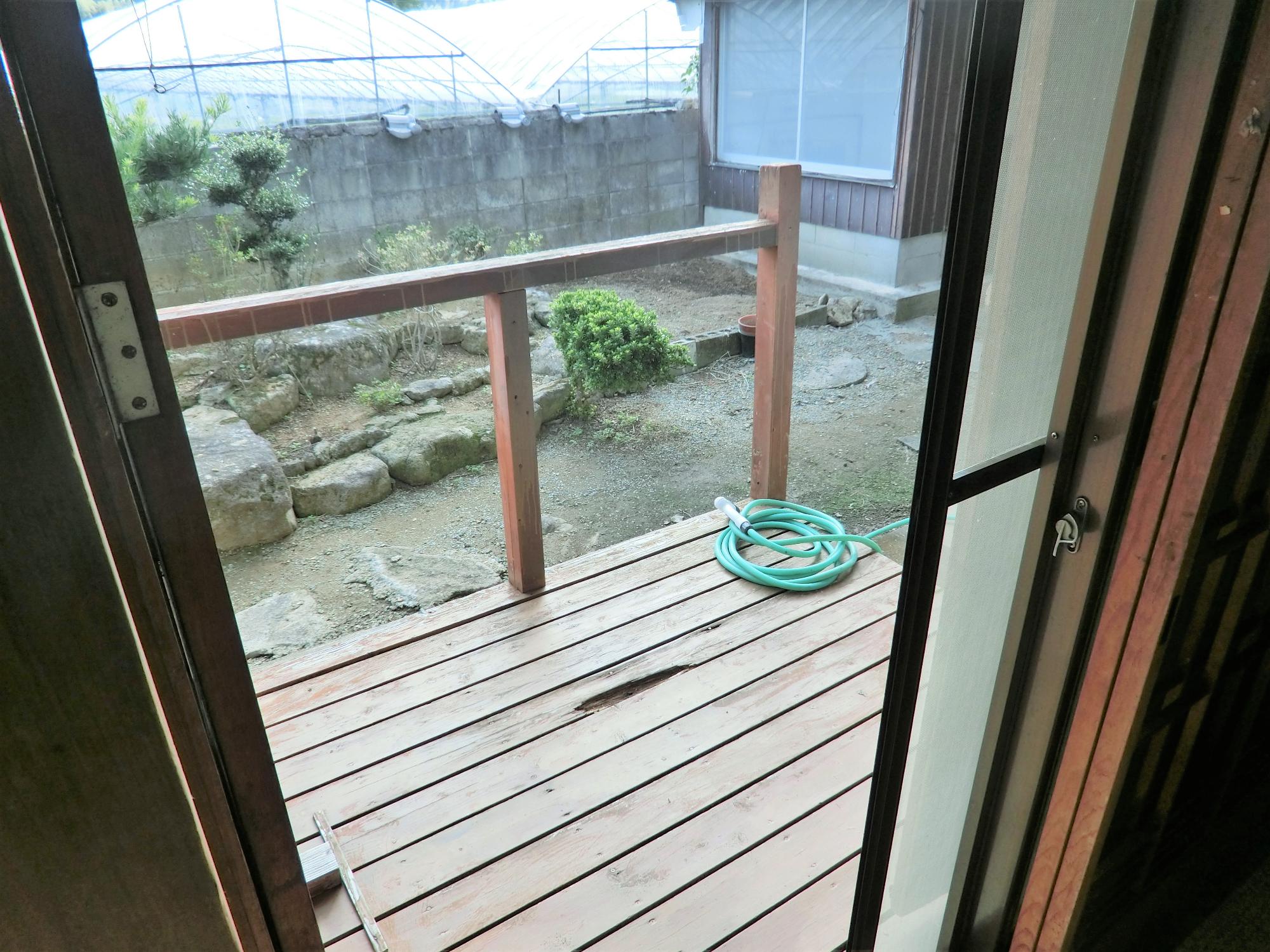 ウッドデッキ