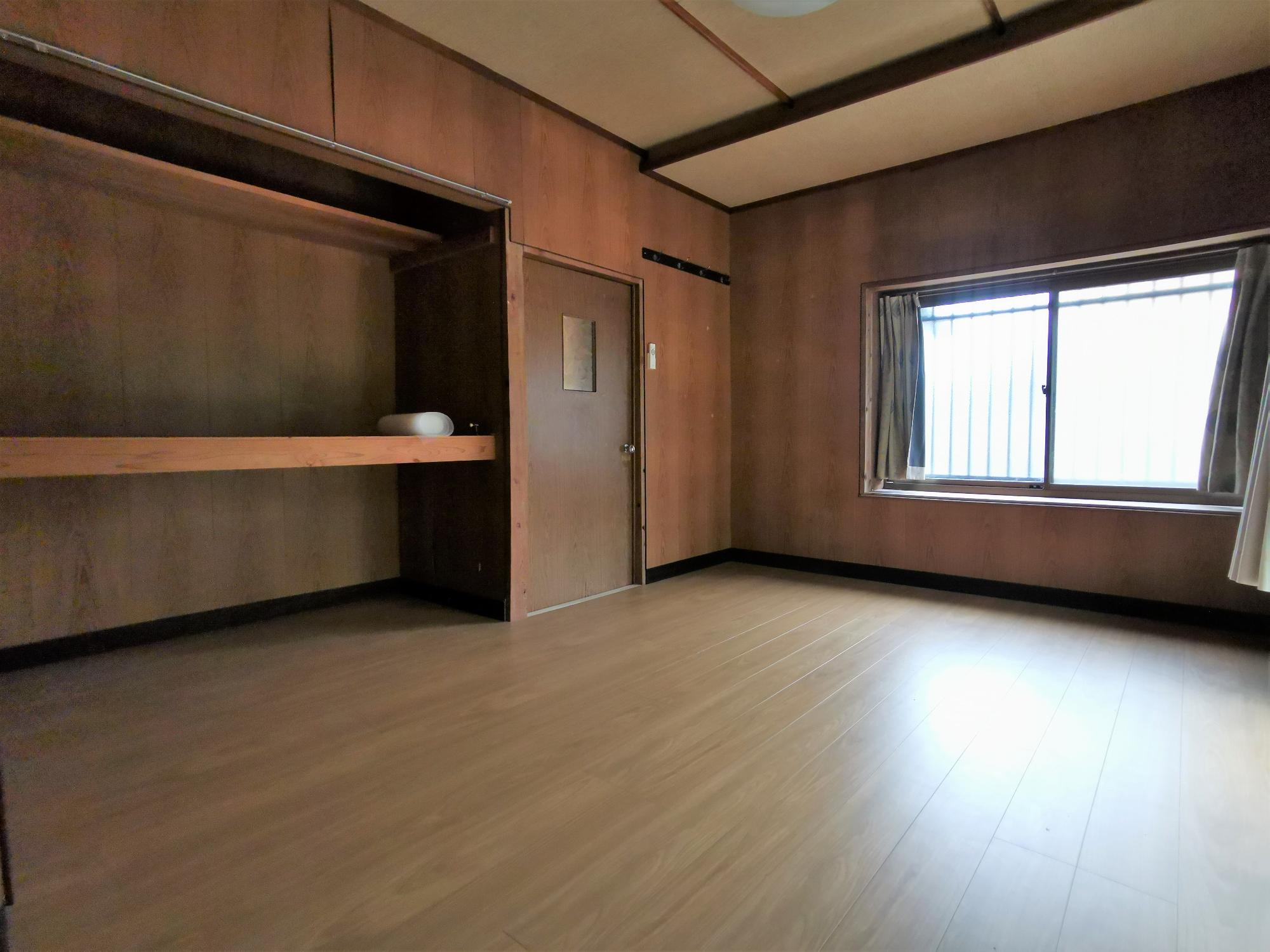 洋室6帖（南側）