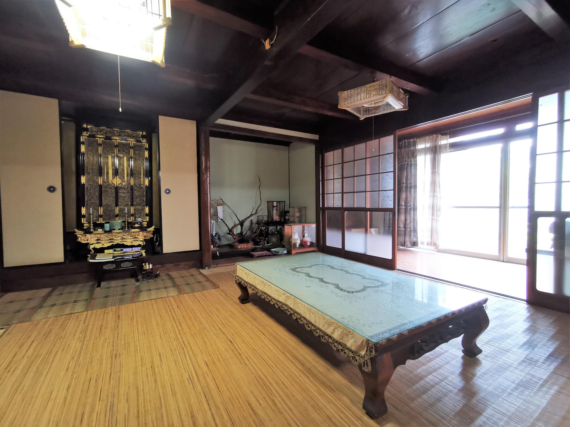 和室8帖続き間(東側)