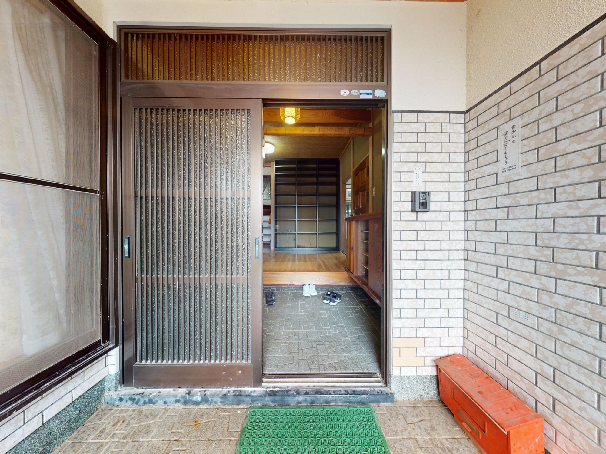 玄関