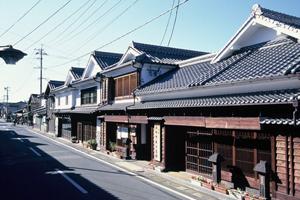 （写真）八女福島の町並み